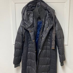 Tahari Genuine 90%Down 10% Waterfowl Feather Dark Gray Puffer Jacket Never Used